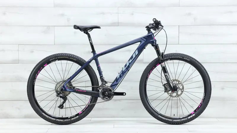 2016 Fuji Slm 2.1  Mountain Bike - Medium 1
