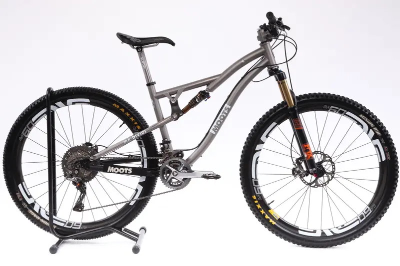 2017 Moots Mx Divide 29  Mountain Bike - Medium 1