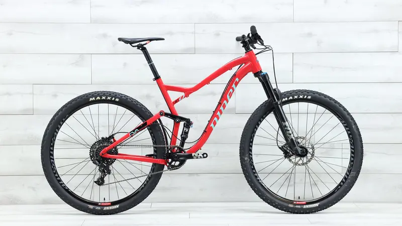 2018 Niner Jet 9 Mountain Bike - Large 1