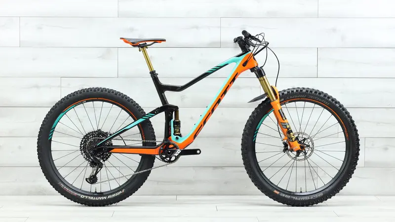 2018 Scott Genius 700 Tuned  Mountain Bike - Large 1
