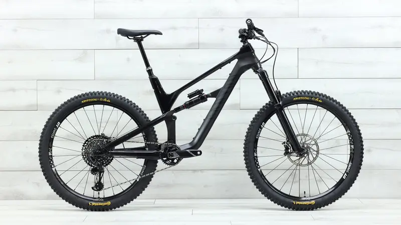 2019 Canyon Spectral Cf 7.0  Mountain Bike - Large 1