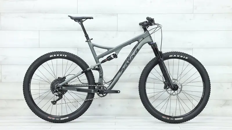 2019 Salsa Deadwood Carbon Mountain Bike - X-Large 1