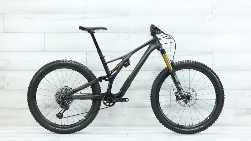 2019 Specialized S-Works Stumpjumper 27.5 Mountain Bike - Medium 1
