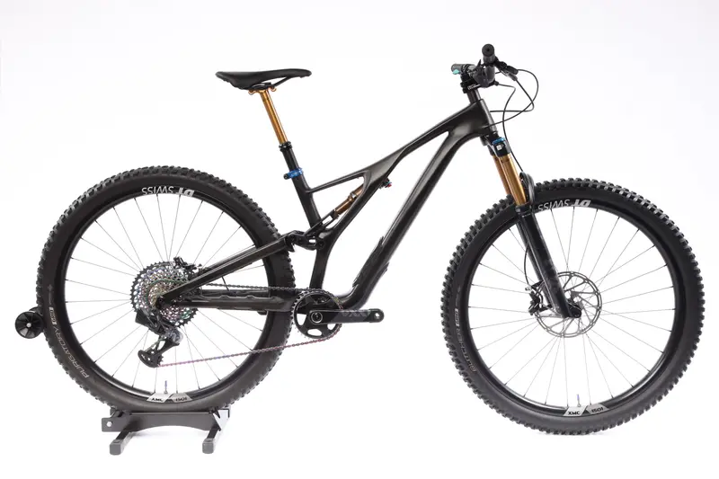 2019 Specialized Stumpjumper Expert 29  Mountain Bike - Medium 1