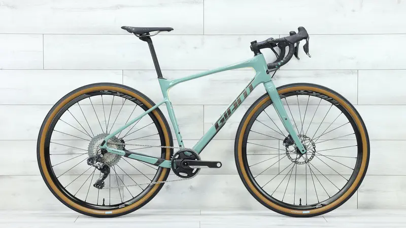 2020 Giant Revolt Advanced 0 Gravel Bike - Medium 1