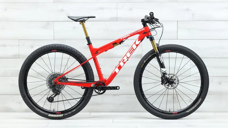2020 Trek Supercaliber 9.9  Mountain Bike - Med/Large 1