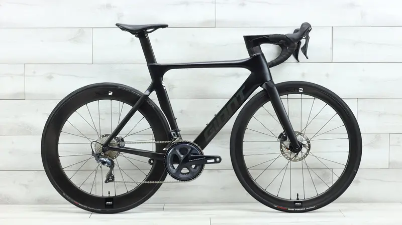2021 Giant Propel Advanced 1 Disc  Road Bike - Medium 1