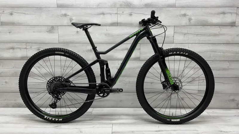 2021 Scott Spark 970  Mountain Bike - Small 1