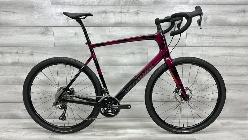 2021 Specialized Diverge Expert Carbon  Gravel Bike - 64Cm 1
