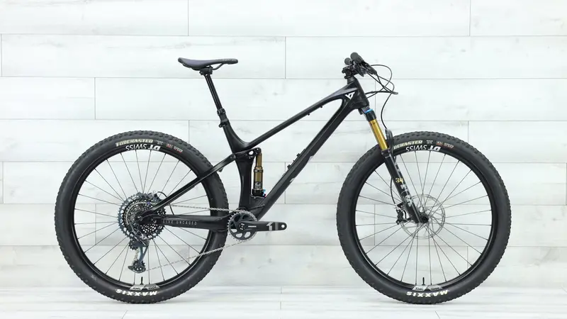 2021 Yt Izzo Core 4 29 Mountain Bike - Large 1