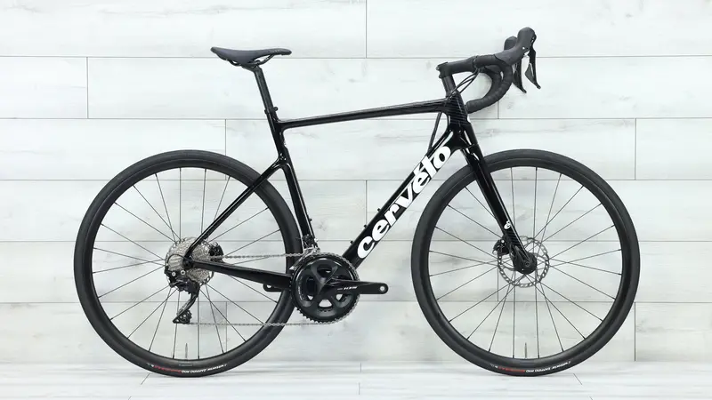 2022 Cervelo Caledonia 105 Road Bike - 56Cm 1