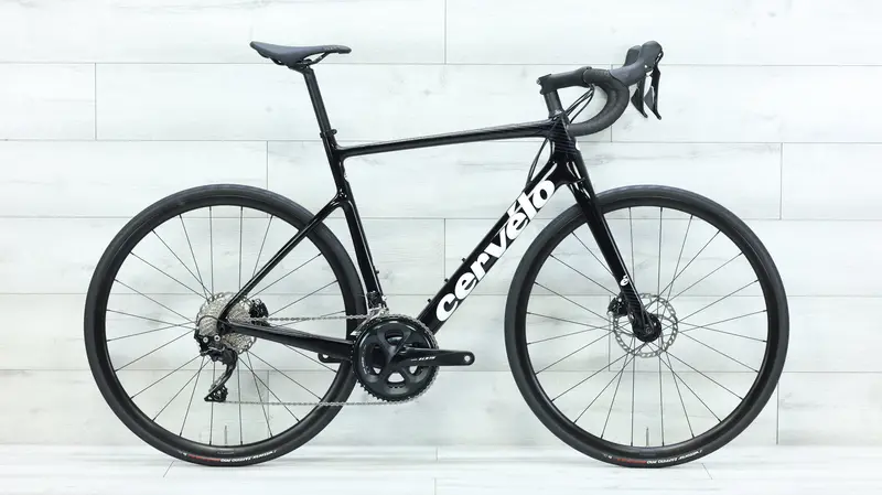 2022 Cervelo Caledonia 105 Road Bike - 56Cm 1