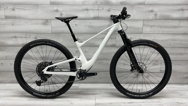 2022 Scott Spark 920  Mountain Bike - Small 1