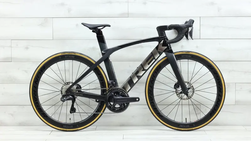 2022 Trek Madone Slr 7 Gen 6  Road Bike - 52Cm 1