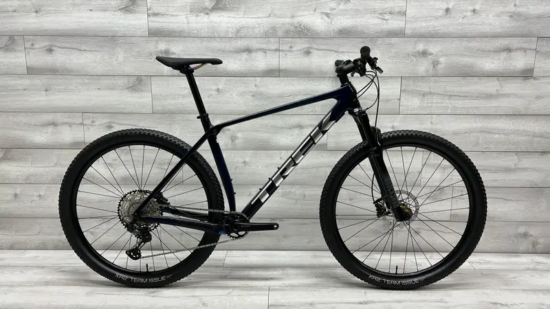 2022 Trek Procaliber 9.6  Mountain Bike - X-Large 1