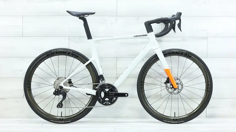 2023 Cannondale Supersix Evo 3 Road Bike - 54Cm 1