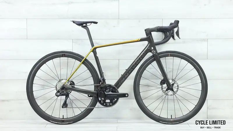 2023 Cervelo R5 Ultegra Di2 Road Bike - 54Cm 1