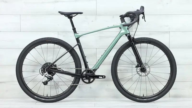 2023 Giant Revolt X Advanced Pro 2 Gravel Bike - Med/Large 1