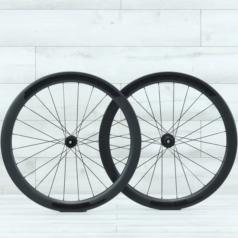 Bontrager Aeolus Elite 50 Tlr Carbon Center Lock Disc Wheelset 1