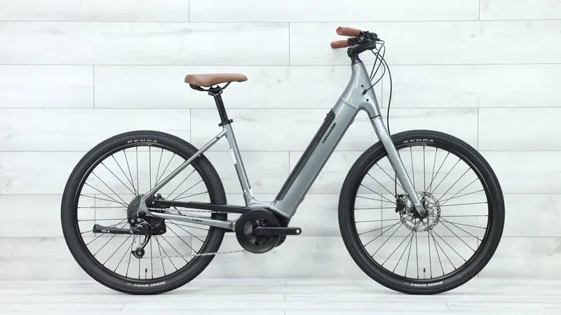 Cannondale Adventure Neo 4 Commuter E-Bike - 2024, Large 1