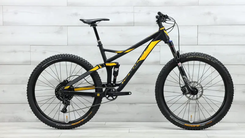 Devinci Hendrix Rs  Mountain Bike - 2016, Large 1