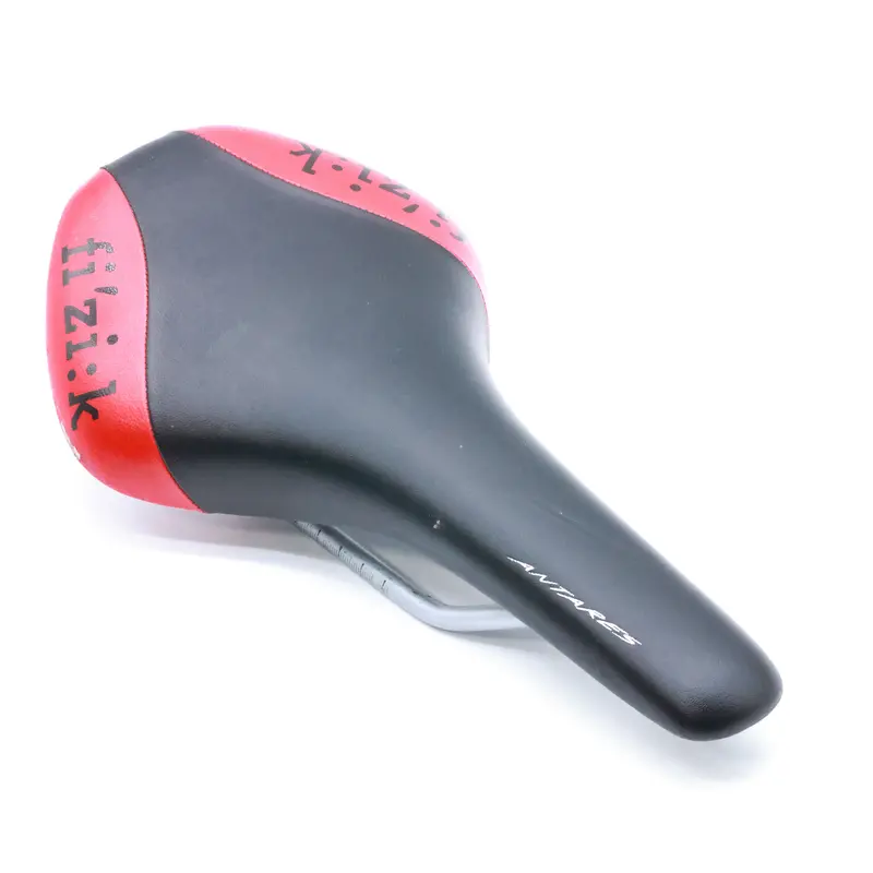 Fizik Antares Back/Red Road Bike Saddle - 140Mm 1
