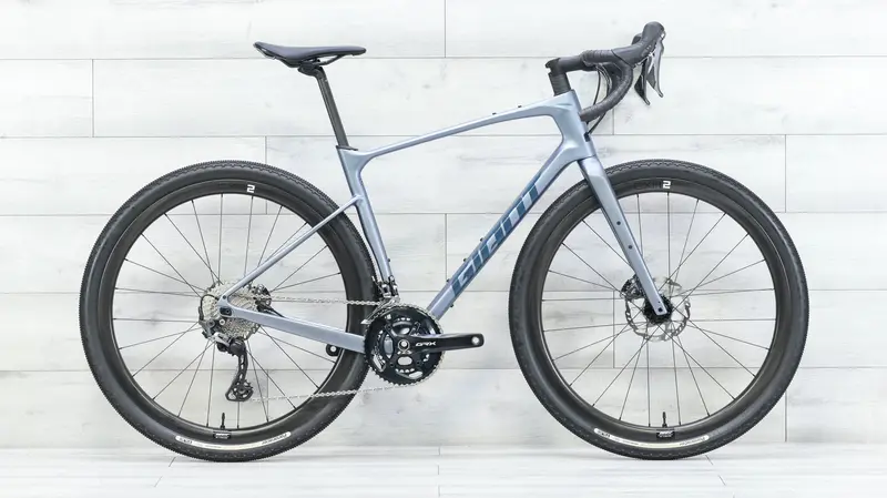 Giant Revolt Advanced 0 Gravel Bike - 2022, Med/Large 1