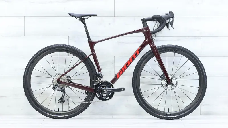 Giant Revolt Advanced Pro 0 Gravel Bike - 2022, Med/Large 1