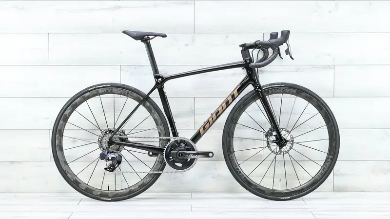 Giant Tcr Advanced Pro 0 Disc Force Road Bike - 2024, Medium 1