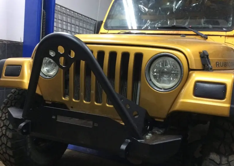 Pare-Chocs Avant Court Avec ''Stinger'' Pour Jeep Wrangler Tj 1