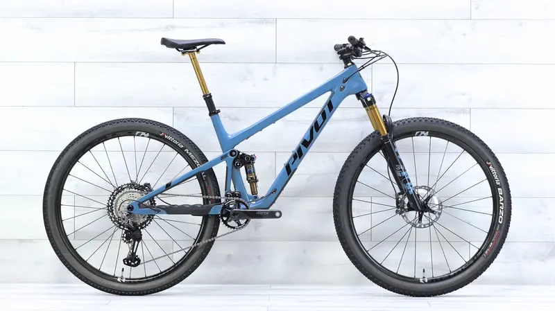 Pivot Trail 429 Pro Xtr Mountain Bike - 2022, Large 1
