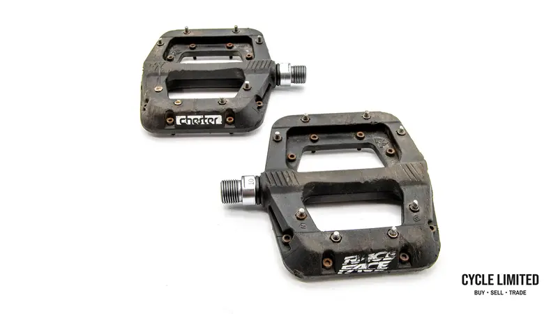 Race Face Chester Flat Black Pedals 363G 1