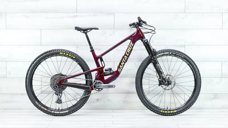 Santa Cruz Hightower S Carbon C Mountain Bike - 2023, Medium 1