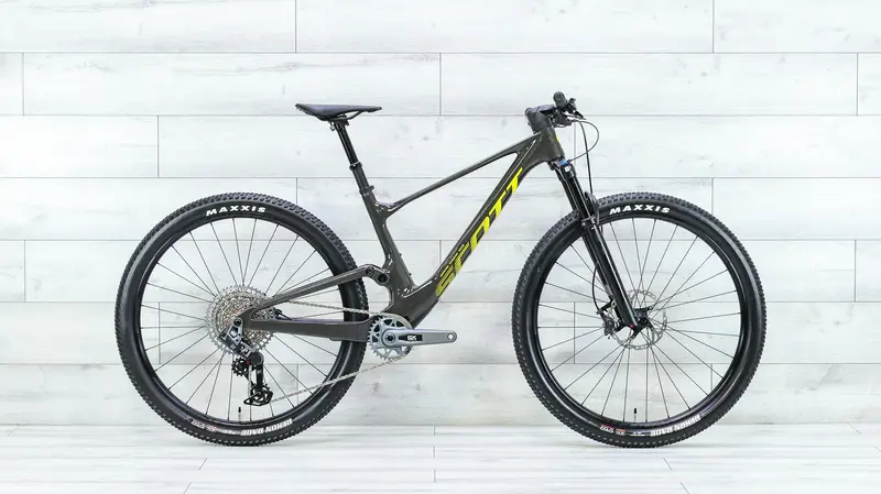 Scott Spark Rc Team Issue Tr Mountain Bike - 2023, Medium 1