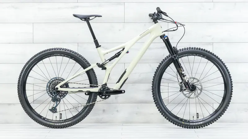 Specialized Stumpjumper Expert Mountain Bike - 2022, Large (S4) 1