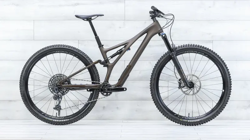 Specialized Stumpjumper Expert Mountain Bike - 2023, S3 (Medium) 1