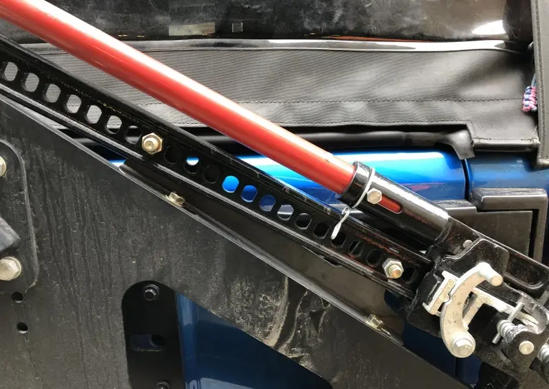 Support De Pneu Avec Braquette Pour Cric De Levage 1
