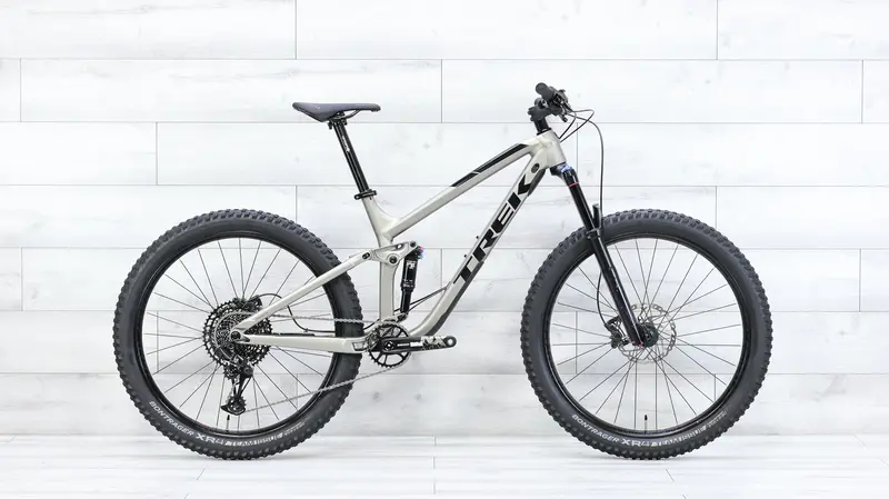 Trek Fuel Ex 7 27.5 Mountain Bike - 2019, Med/Large 1