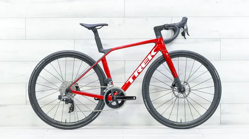 Trek Madone Sl 6 Axs Gen 8 Road Bike - 2025, Small 1
