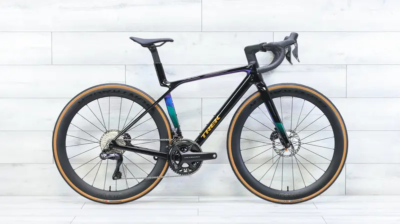 Trek Madone Sl 7 Gen 8 Road Bike - 2025, Small 1
