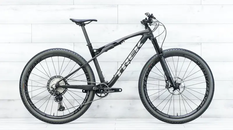 Trek Supercaliber 9.8 Xt Mountain Bike - 2022, Large 1