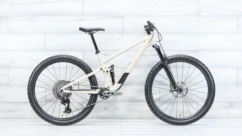 Trek Top Fuel 9 Gen 4 Mountain Bike - 2025, Large 1