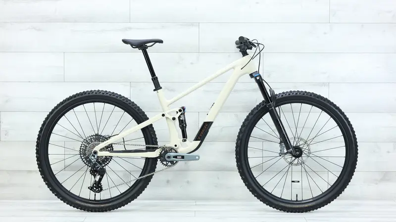 Trek Top Fuel 9 Gen 4 Mountain Bike - 2025, Med/Large 1