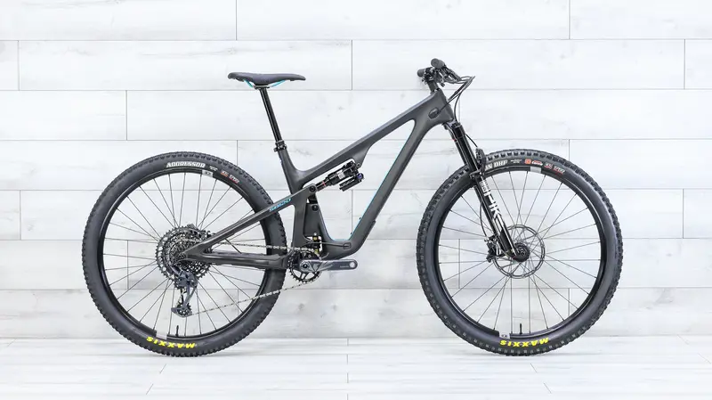 Yeti Sb120 Lr C2 Mountain Bike - 2025, Large 1