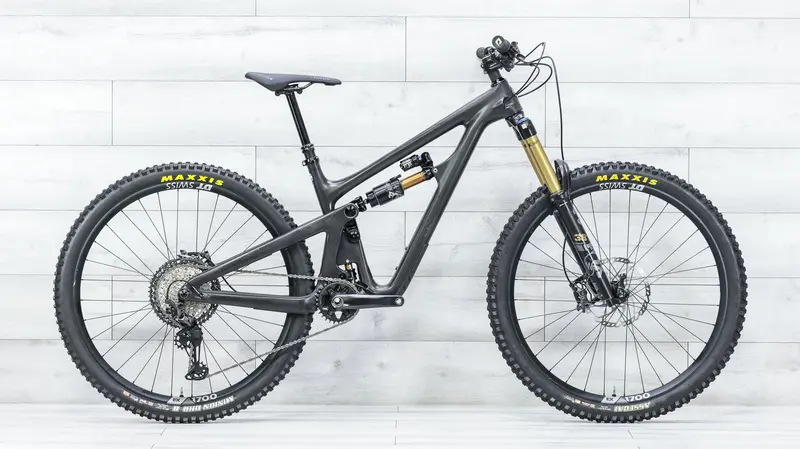 Yeti Sb150 T1 Mountain Bike - 2022, Medium 1