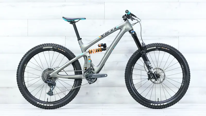 Yeti Sb6 Turq Mountain Bike - 2019, Small 1